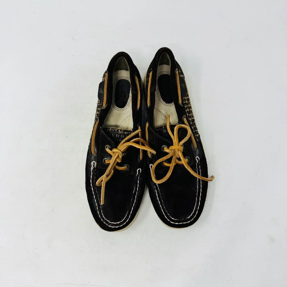 Sperry boat shoes